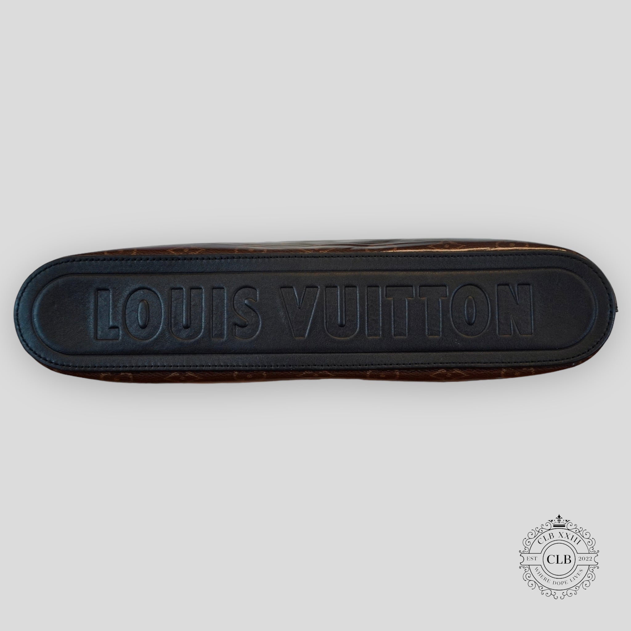 Louis Vuitton Monogram Glaze Pochette Cosmos