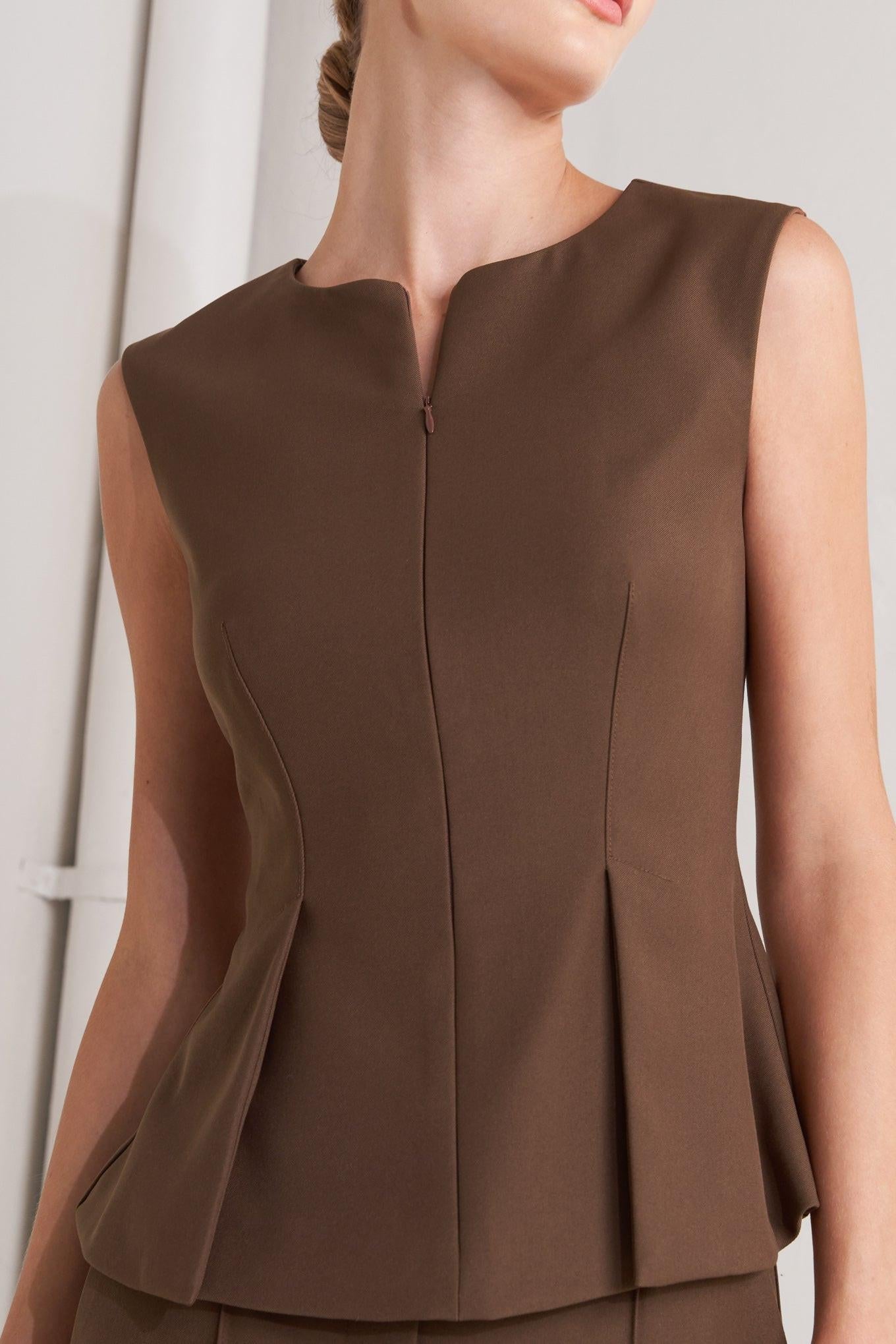 MONDAY FLOW BROWN WOVEN TOP