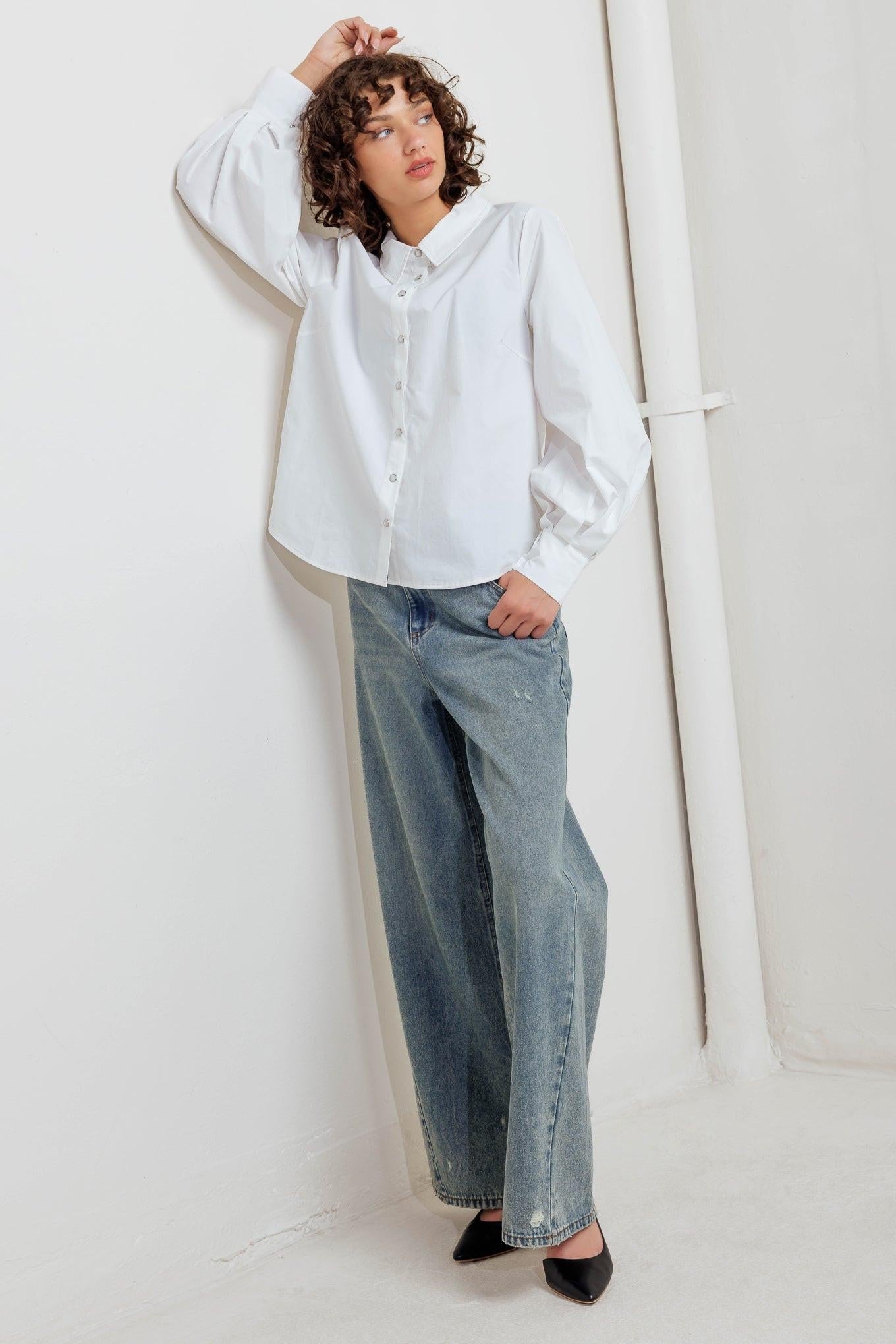 WHITE NOISE SOLID WOVEN TOP