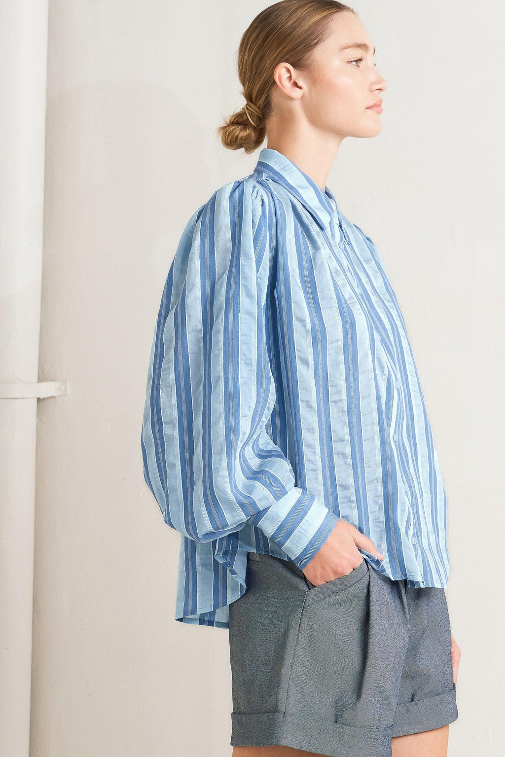POLISHED DAY WOVEN TOP