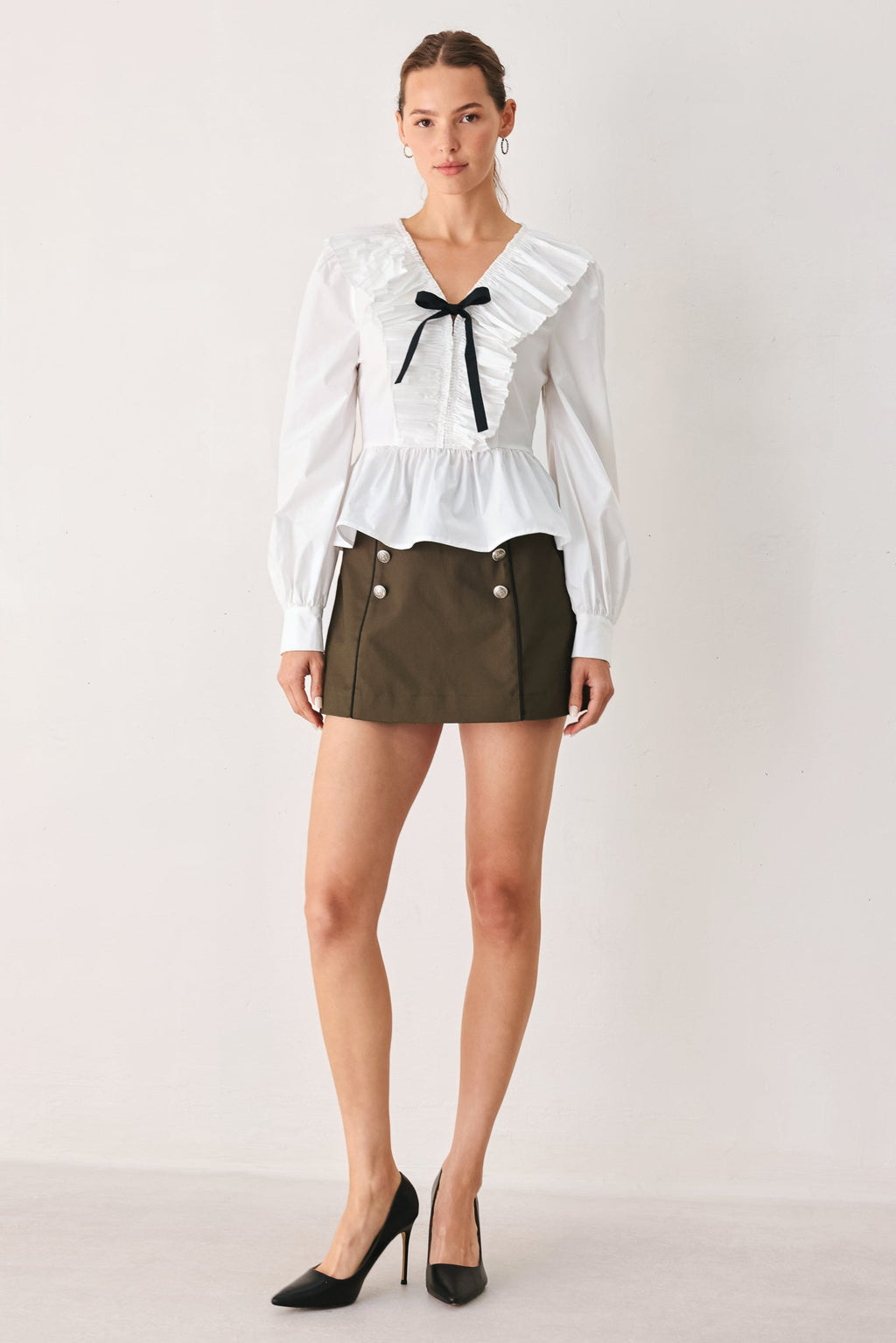 AMELIE PLEATED RUFFLE V-NECK WOVEN TOP