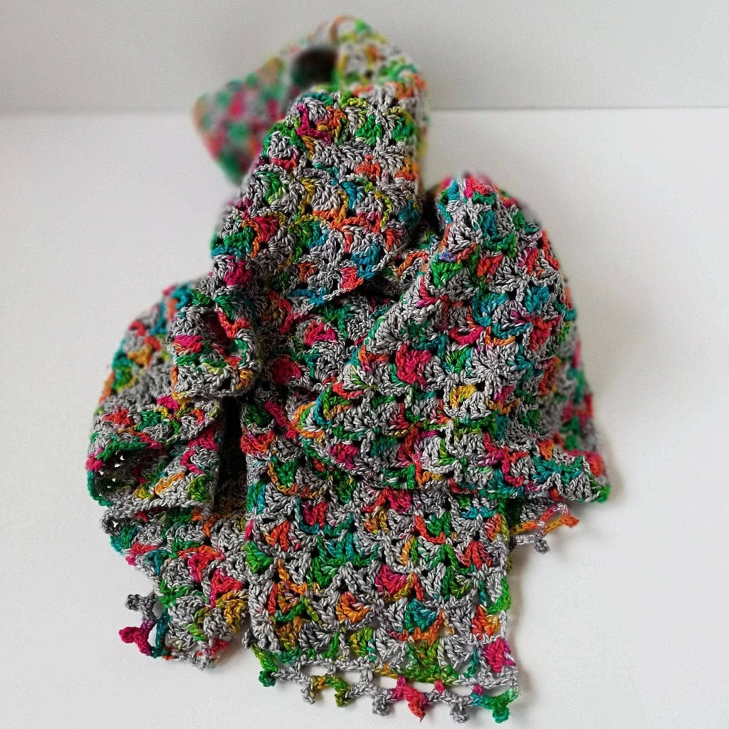 Gleeful Hummingbirds Wrap Crochet Kit